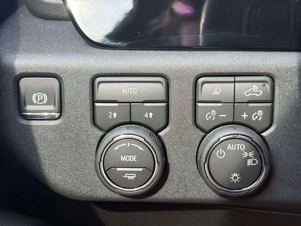 New 2026 Sterling Gray Metallic Chevrolet LT image 18