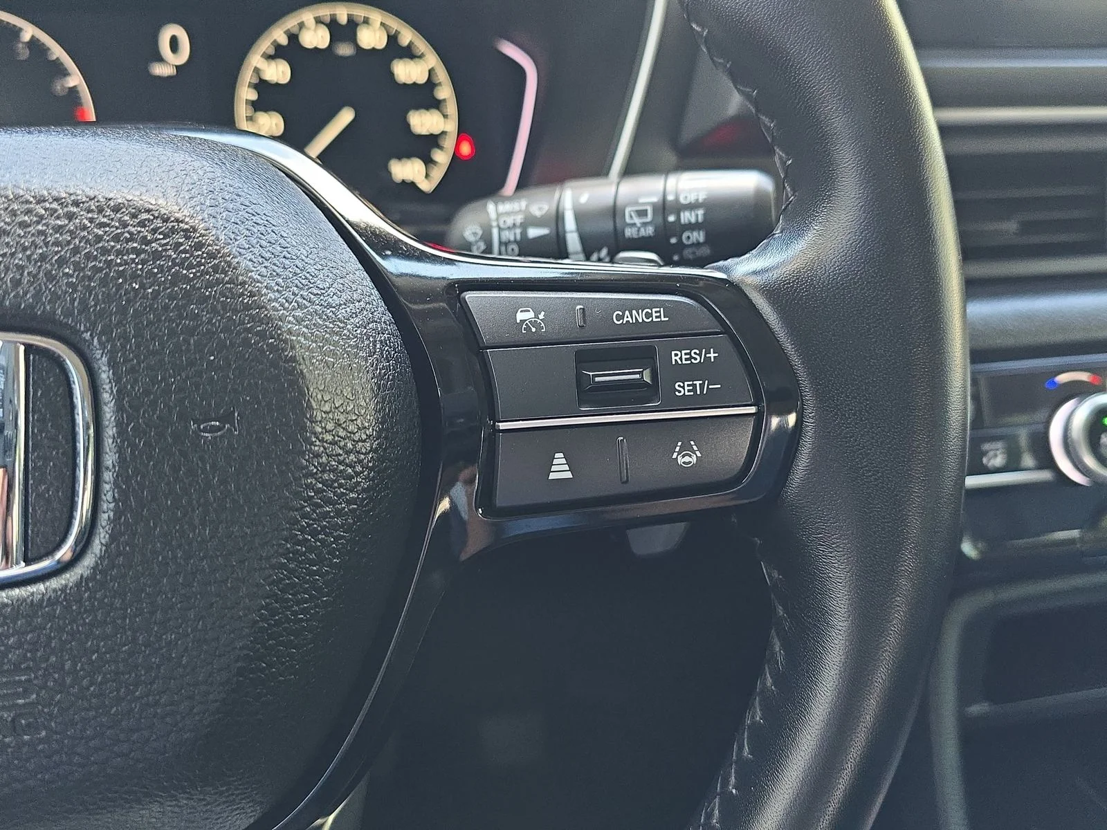 2024 Honda Pilot Touring - Photo 21