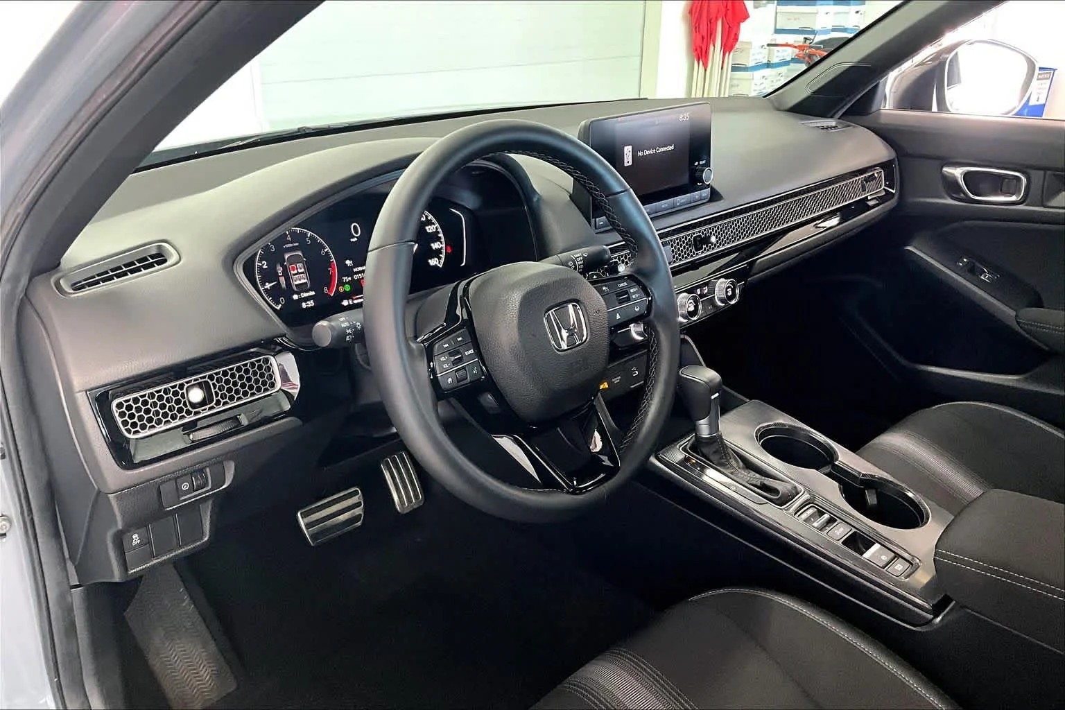 Used 2025 Urban Gray Pearl Honda Sport image 2