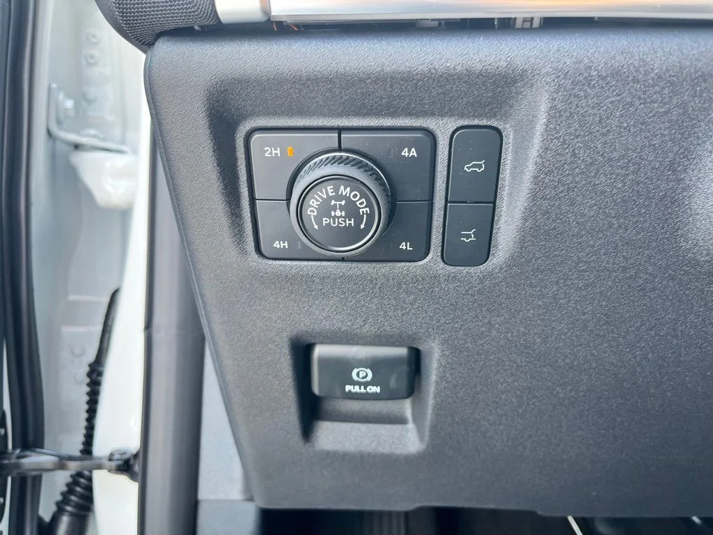 New 2026 White Ford Tremor image 20