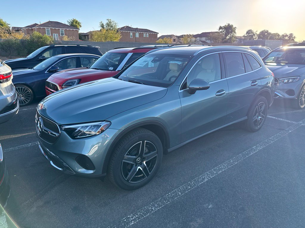 2027 Mercedes-Benz GLC