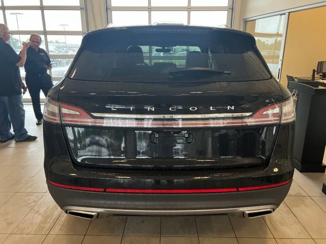 Used 2023 Black Lincoln Reserve image 3