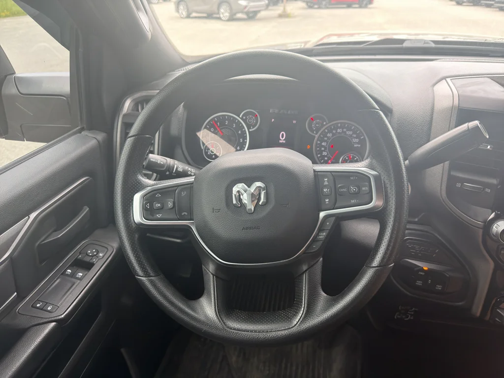Used 2025 Granite Crystal Metallic Clearcoat Ram Tradesman image 18