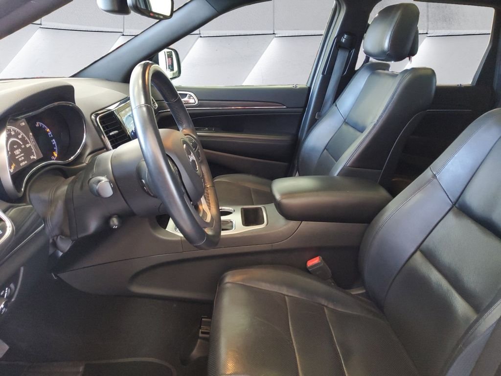 Used 2019 White Jeep Limited image 7