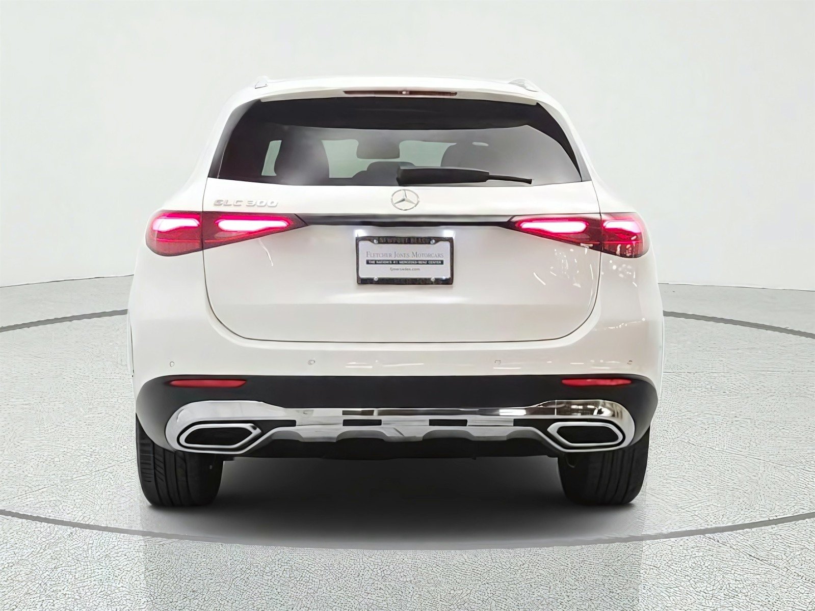 Certified Used 2024 Polar White Mercedes-Benz GLC 300 SUV image 6