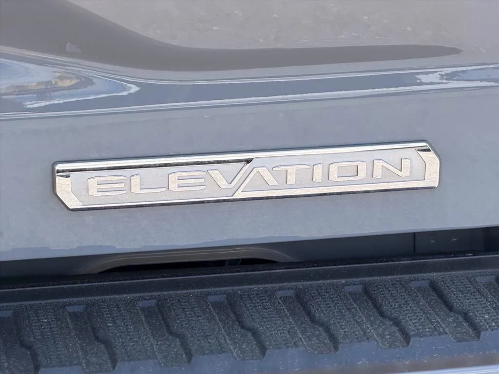 Used 2024 Gray GMC Elevation image 29