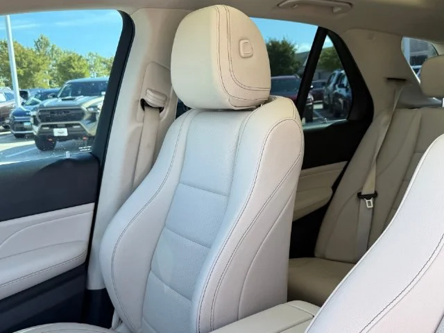 Used 2022 Polar White Mercedes-Benz GLE 350 image 14