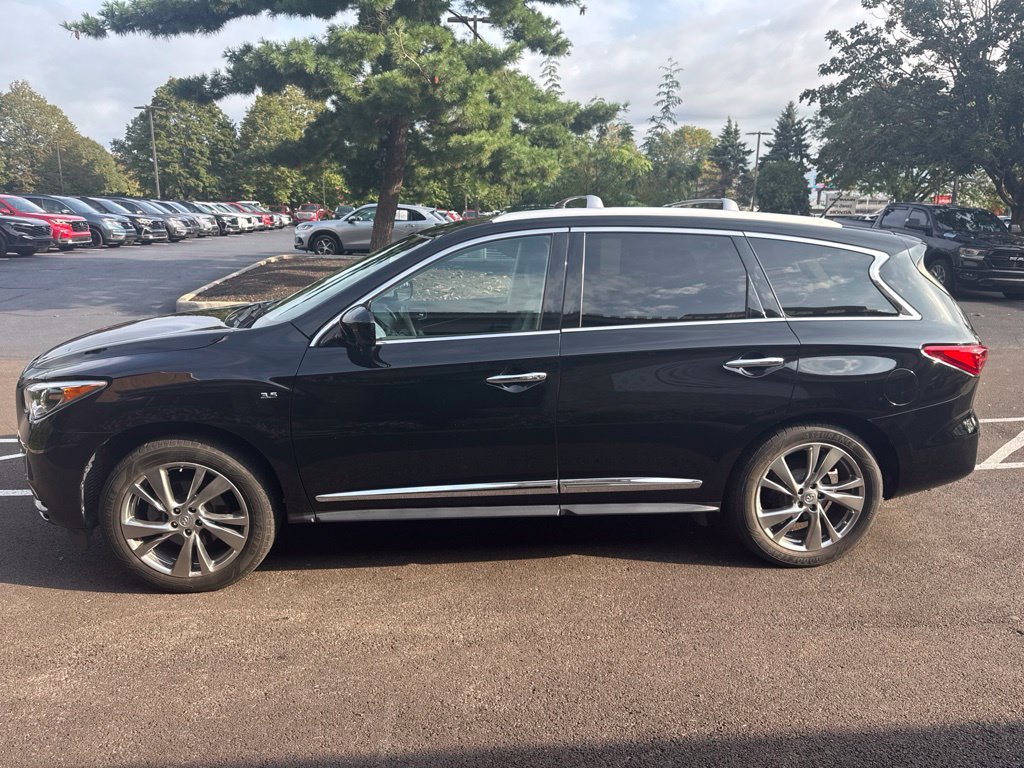Used 2014 Black Obsidian INFINITI Base image 9