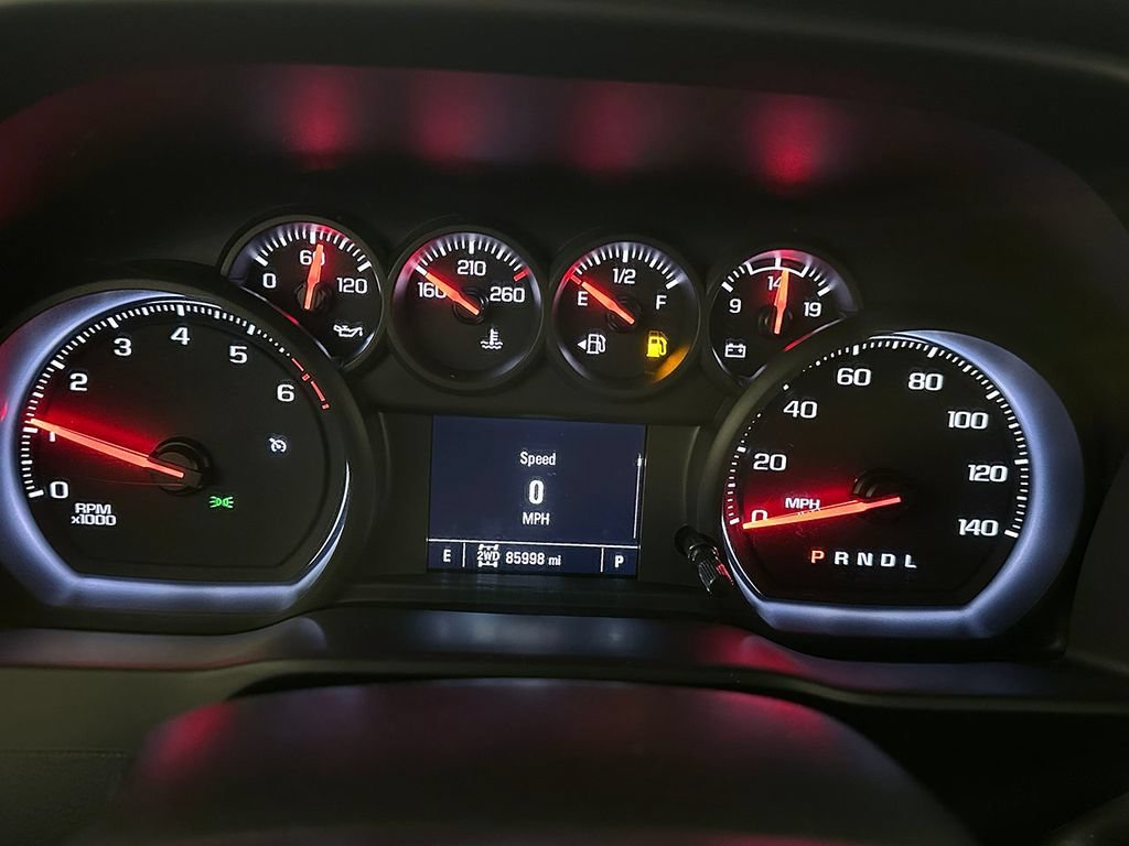 Used 2020 SHADOW GRAY METALLIC Chevrolet Custom image 27