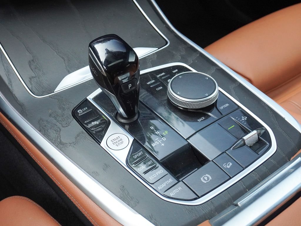Used 2022 Gray BMW xDrive40i image 54