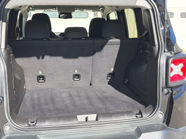 Used 2023 Black Jeep Trailhawk image 12