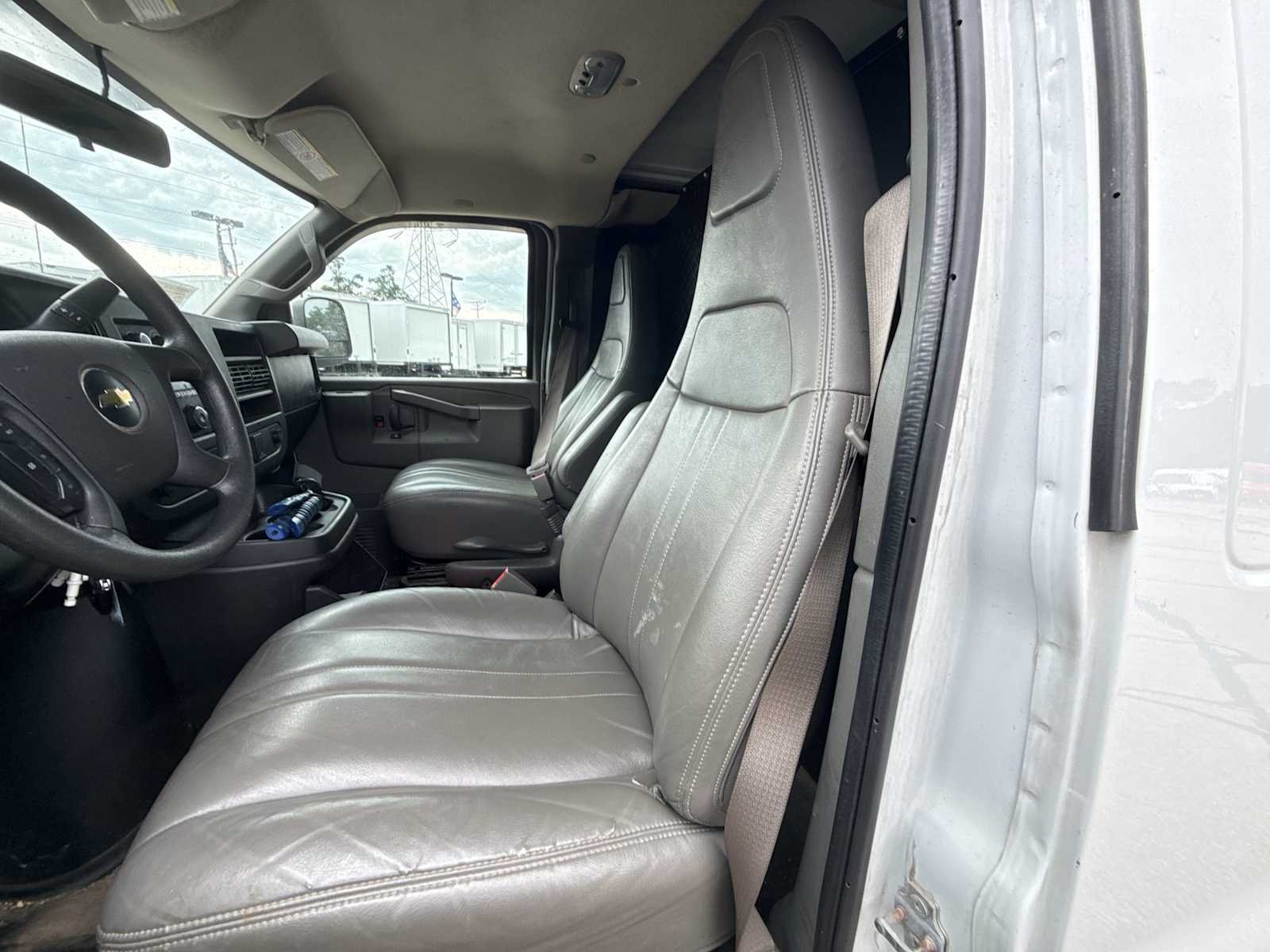 Used 2019 SUMMIT WHITE Chevrolet Work Van image 12