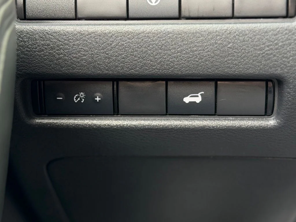 Used 2021 Gray Nissan SV image 23