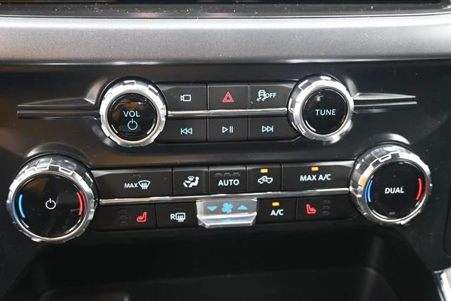 New 2026 Avalanche Ford XLT image 12