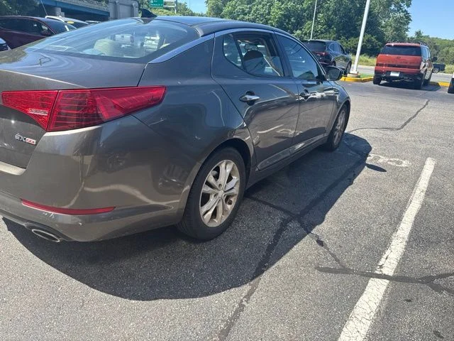 Used 2013 Brown Kia EX image 2