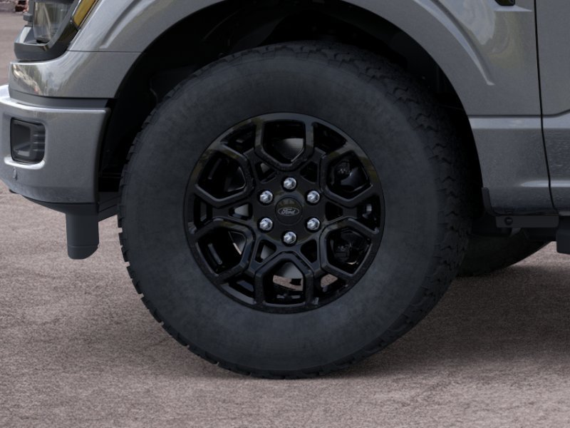 New 2026 Carbonized Gray Metallic Ford XLT image 19
