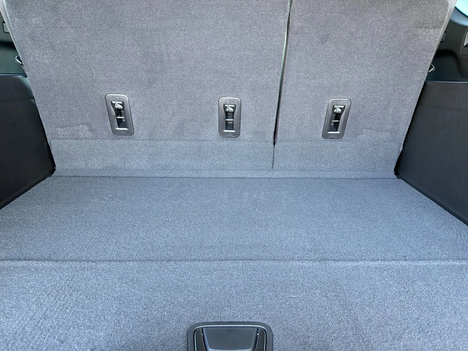2026 GMC Yukon XL Denali - Photo 16
