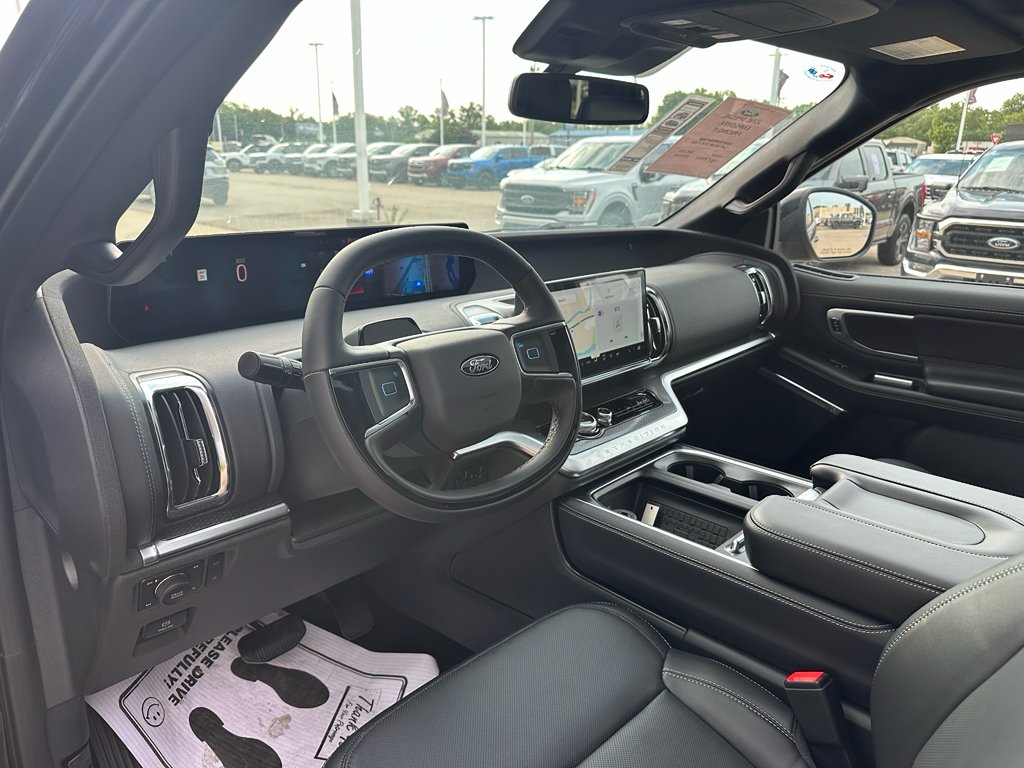 New 2025 Agate Black Metallic Ford Platinum® image 17