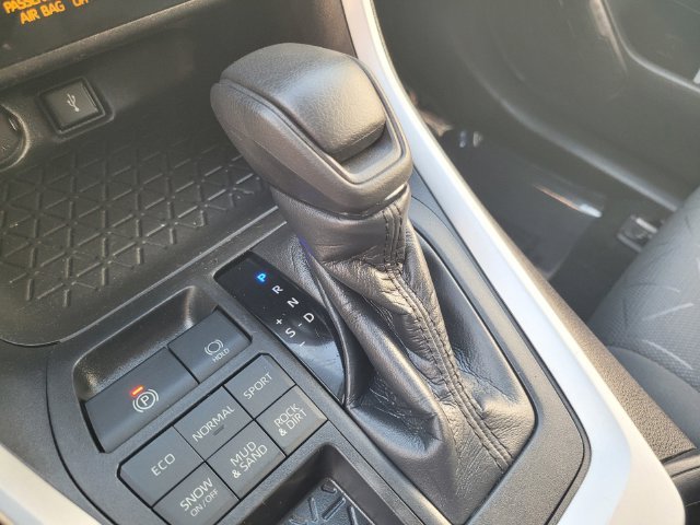 Used 2021 Gray Toyota XLE image 20