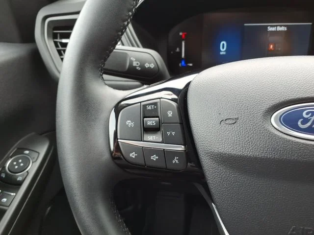 Used 2023 White Ford Active image 22