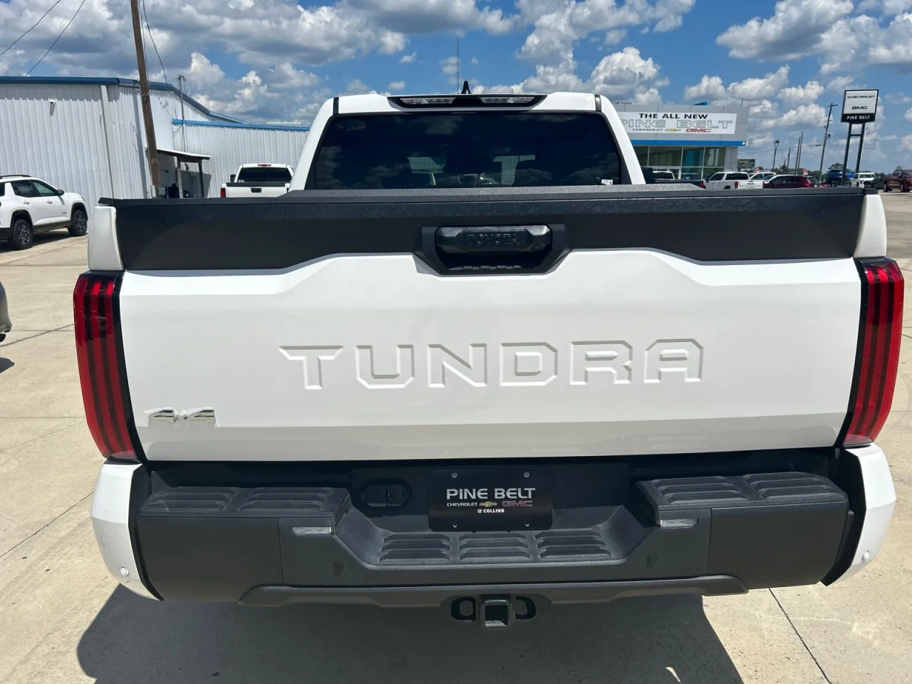 Used 2023 White Toyota SR5 image 6
