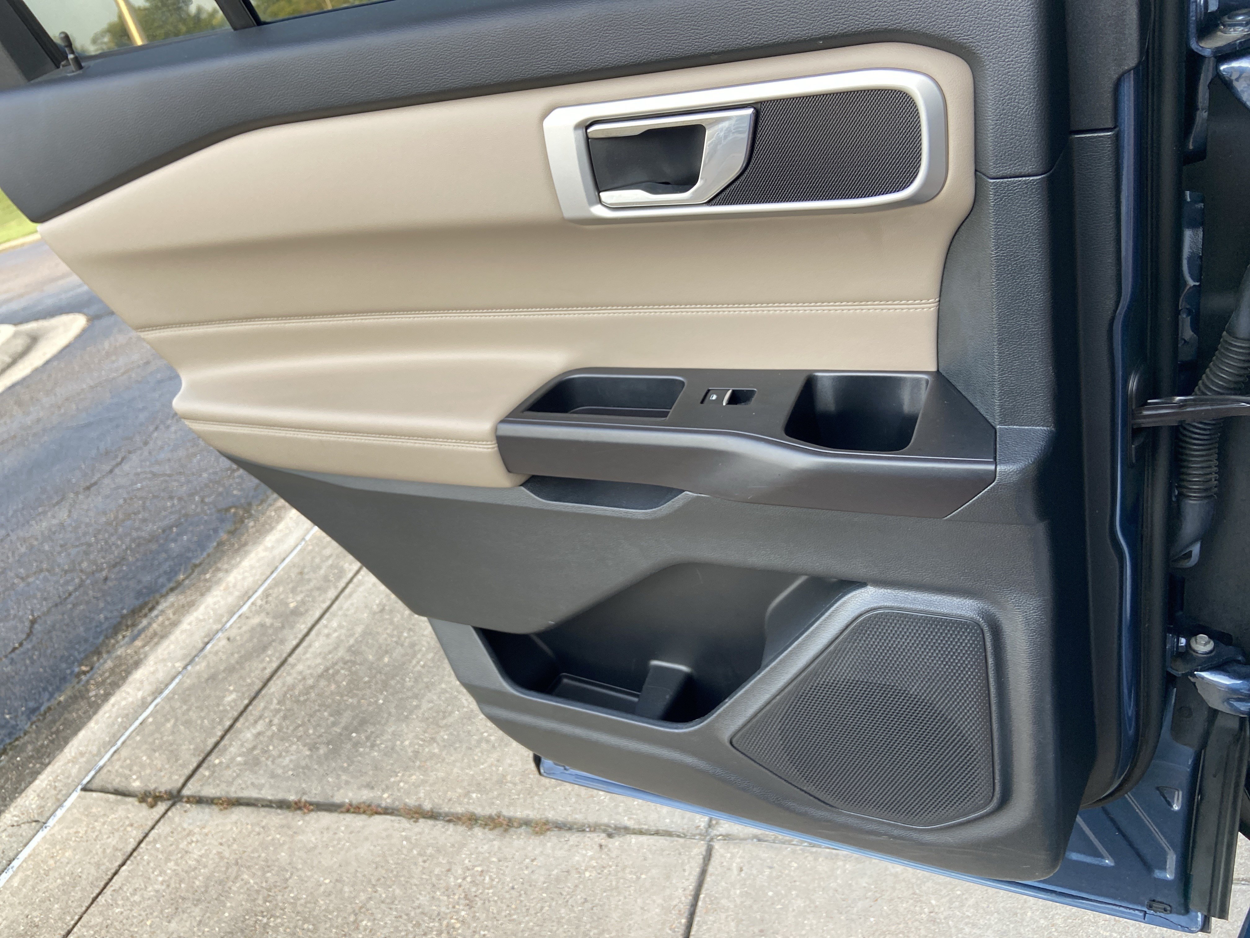 Used 2020 Blue Metallic Ford XLT image 41