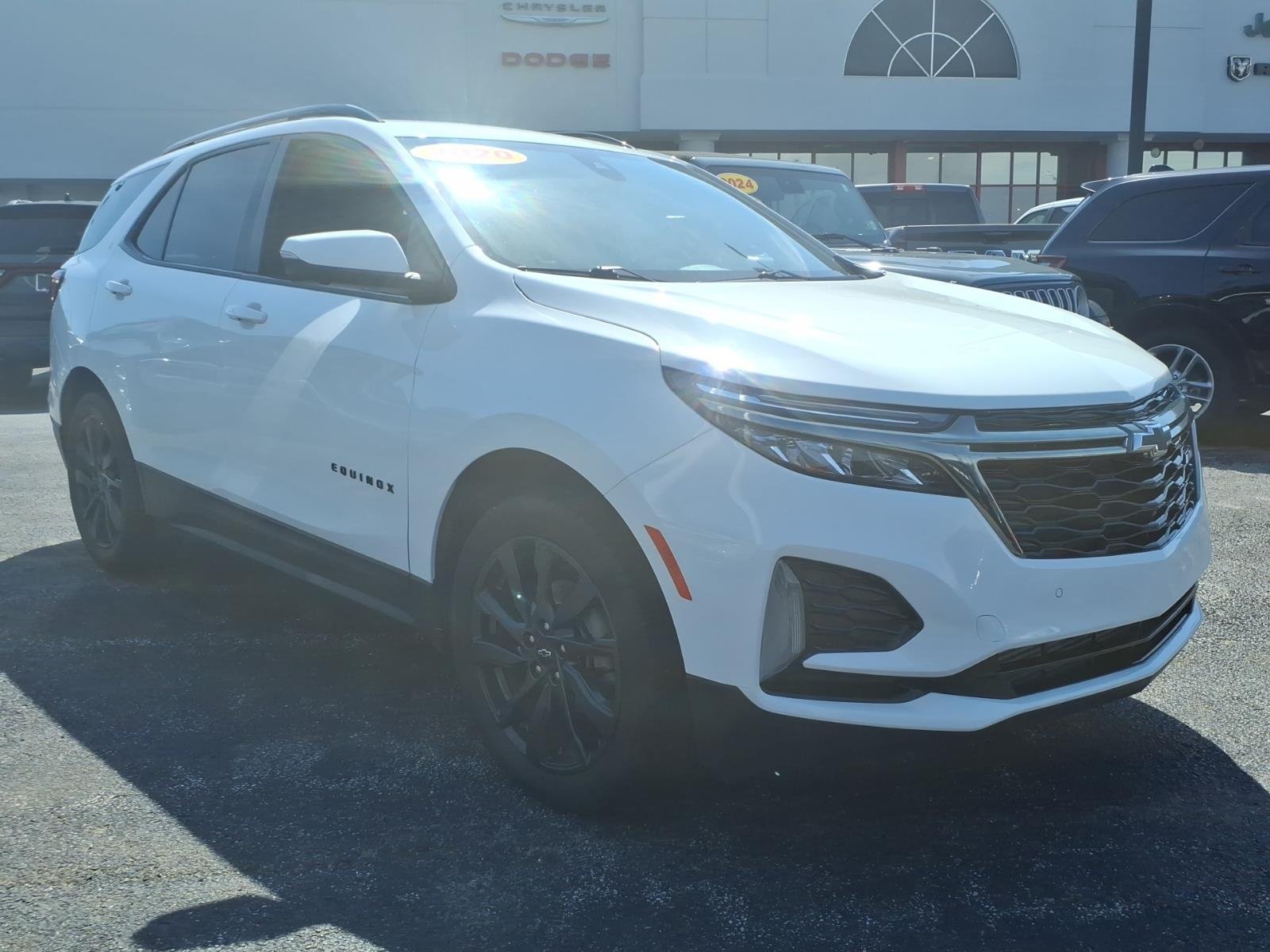Used 2022 White Chevrolet RS image 3