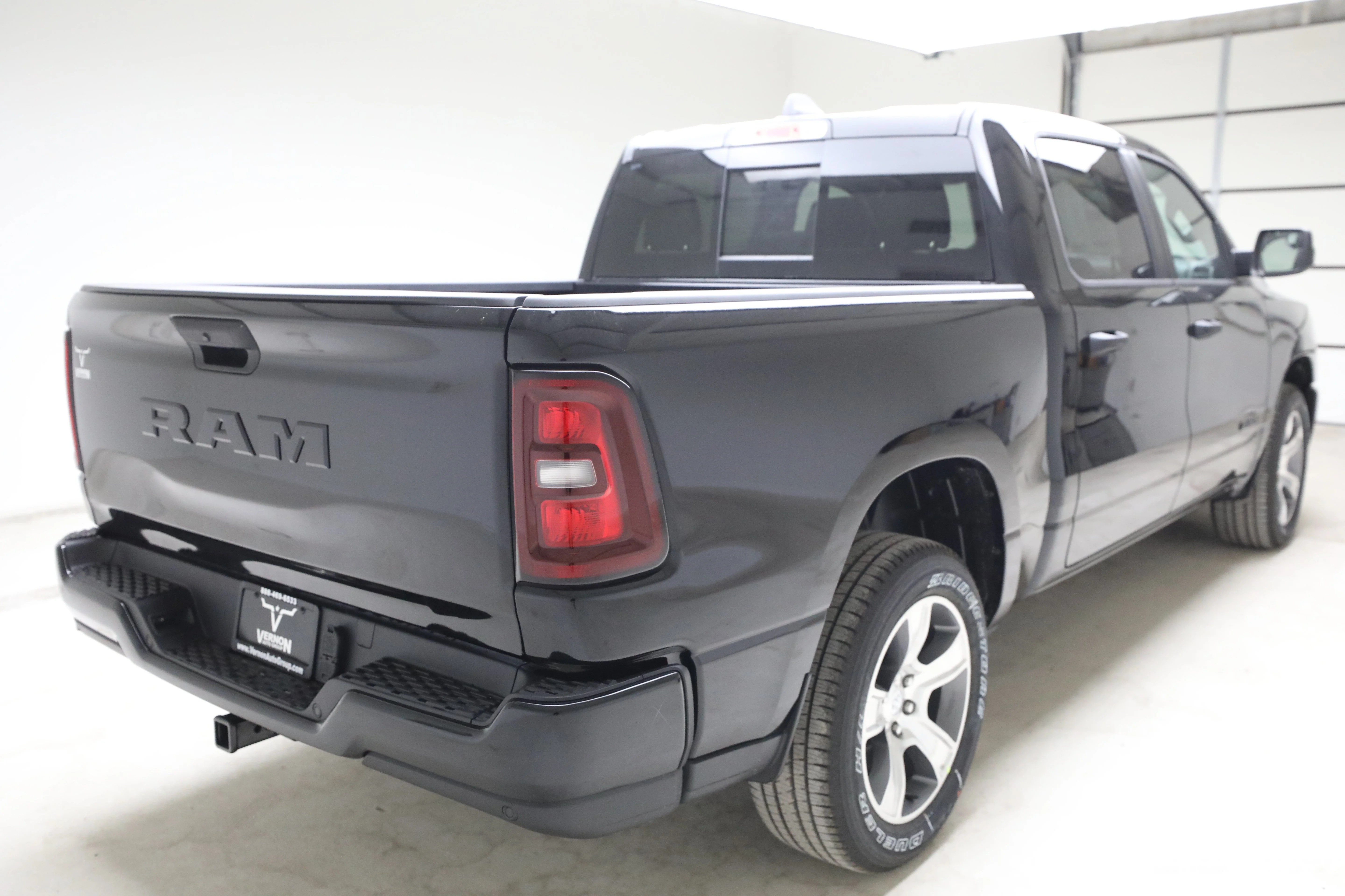 New 2026 Ram 1500 Express Crew Cab 2WD