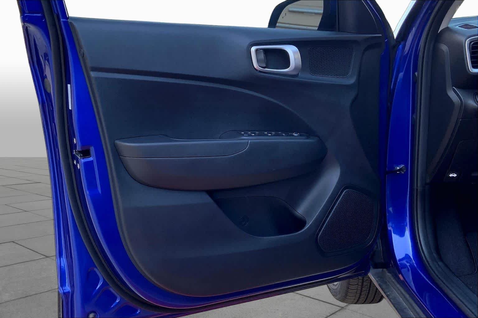 Used 2025 Intense Blue Hyundai SEL image 21