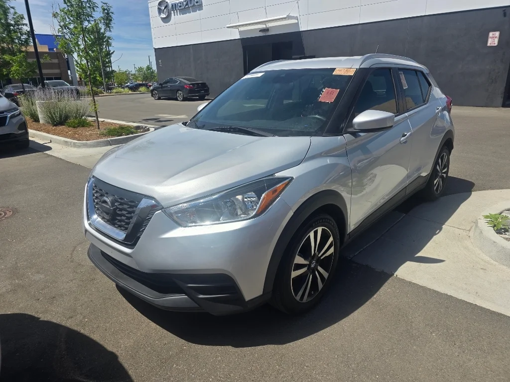 Used 2020 Brilliant Silver Metallic Nissan SV image 12
