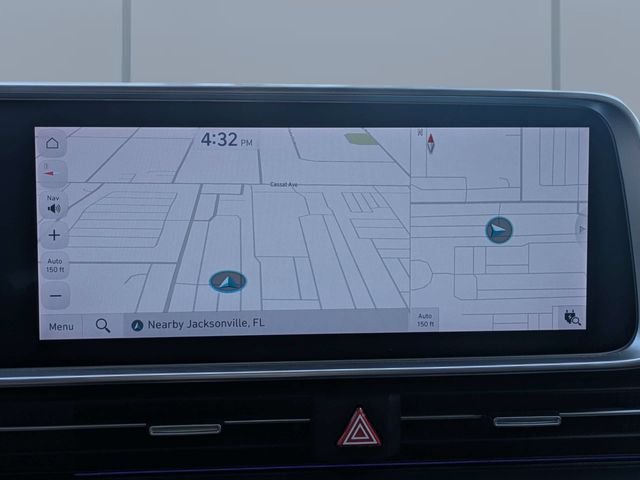 Used 2023 Gold Hyundai SEL image 21