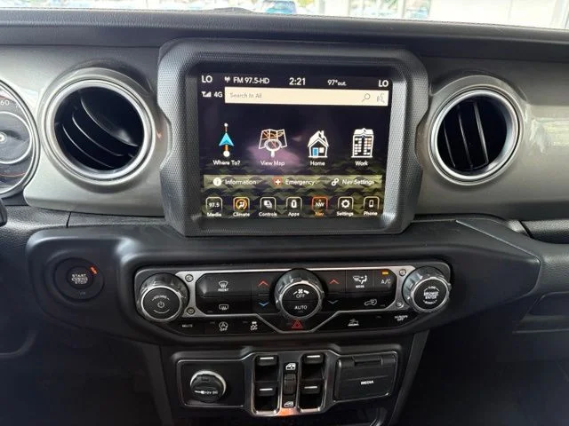 Used 2023 White Jeep Sahara image 16