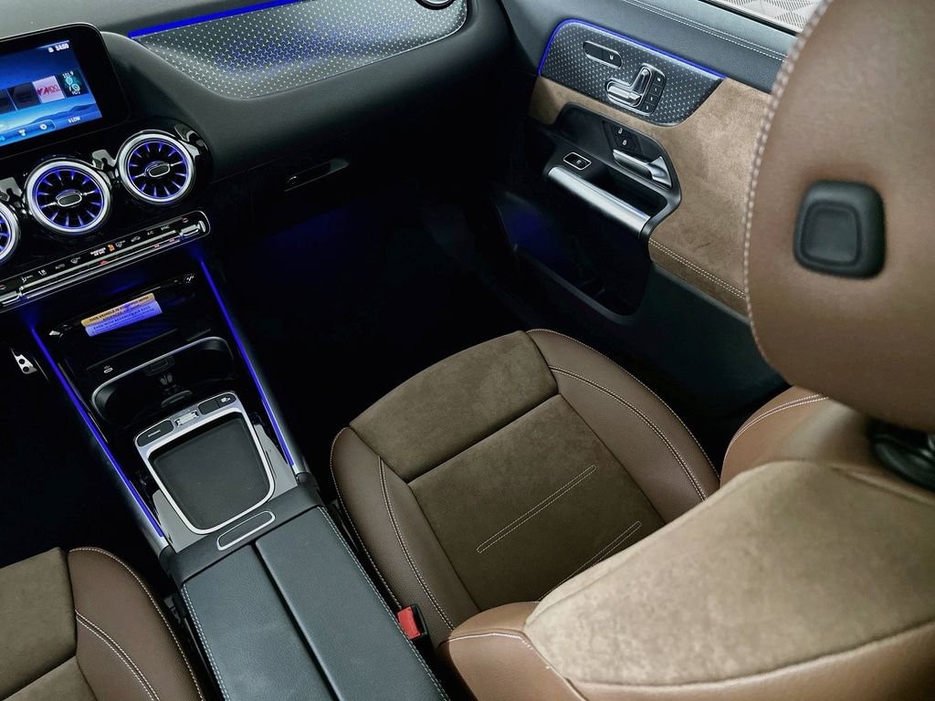 New 2026 Polar White Mercedes-Benz GLA 250 image 25