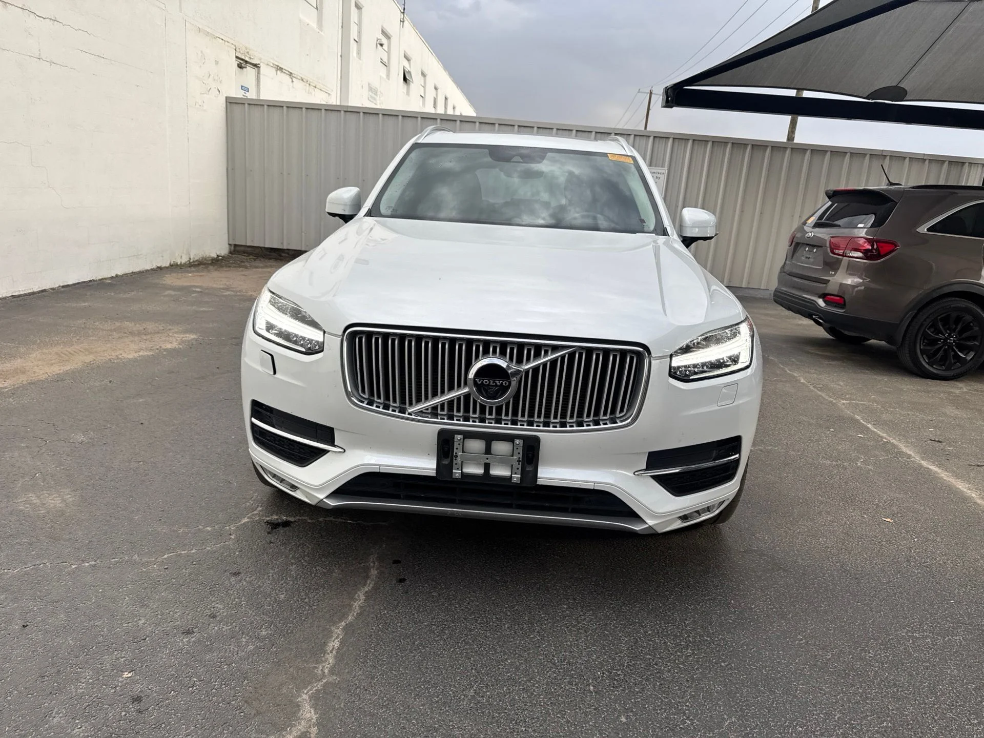 YV4A22PL3K1506054
