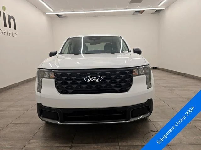 New 2026 Oxford White Ford XLT image 7