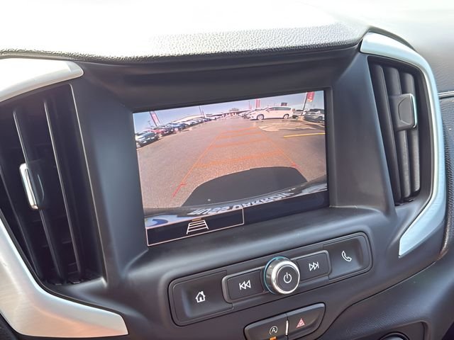 Used 2023 Silver GMC SLE image 22