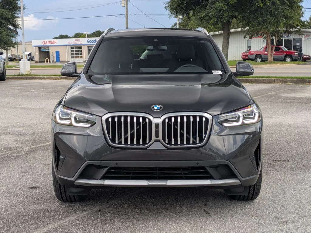 Used 2023 Gray BMW sDrive30i image 8