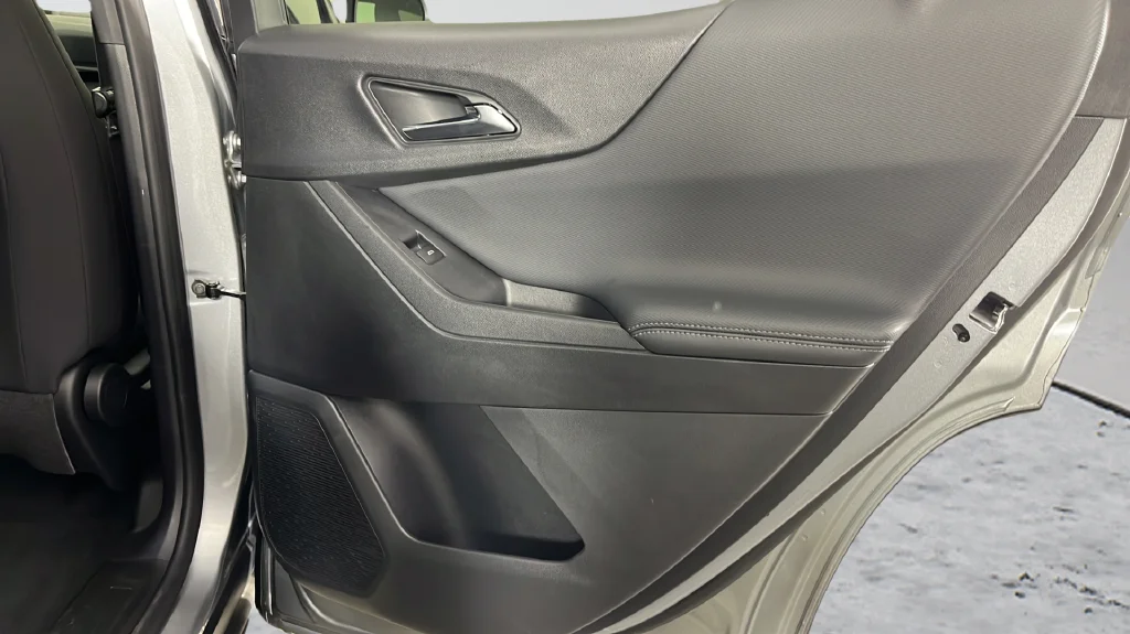 Used 2025 Gray Chevrolet LT image 18