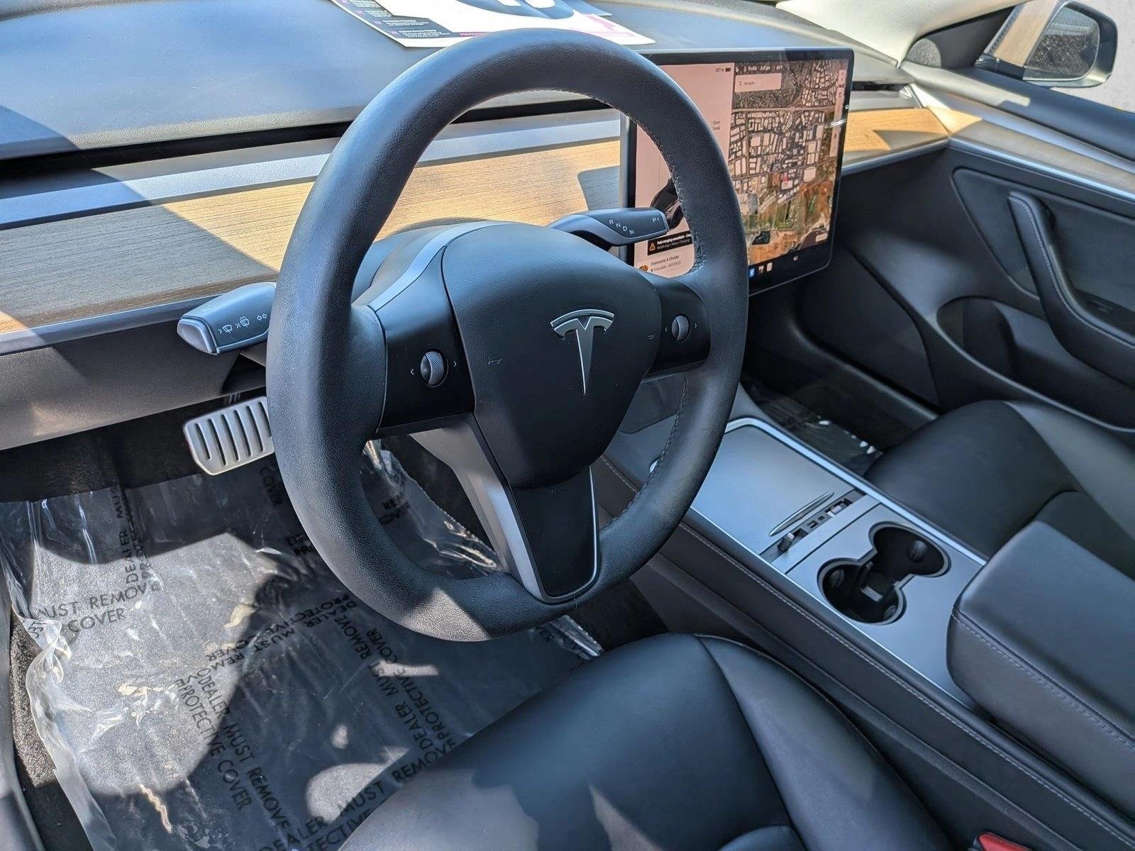 Used 2022 Silver/Gray Tesla Performance image 10