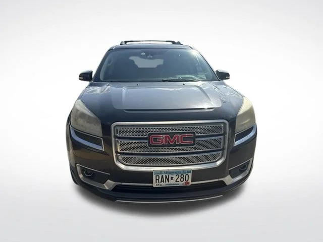 Used 2015 Silver GMC Denali image 3