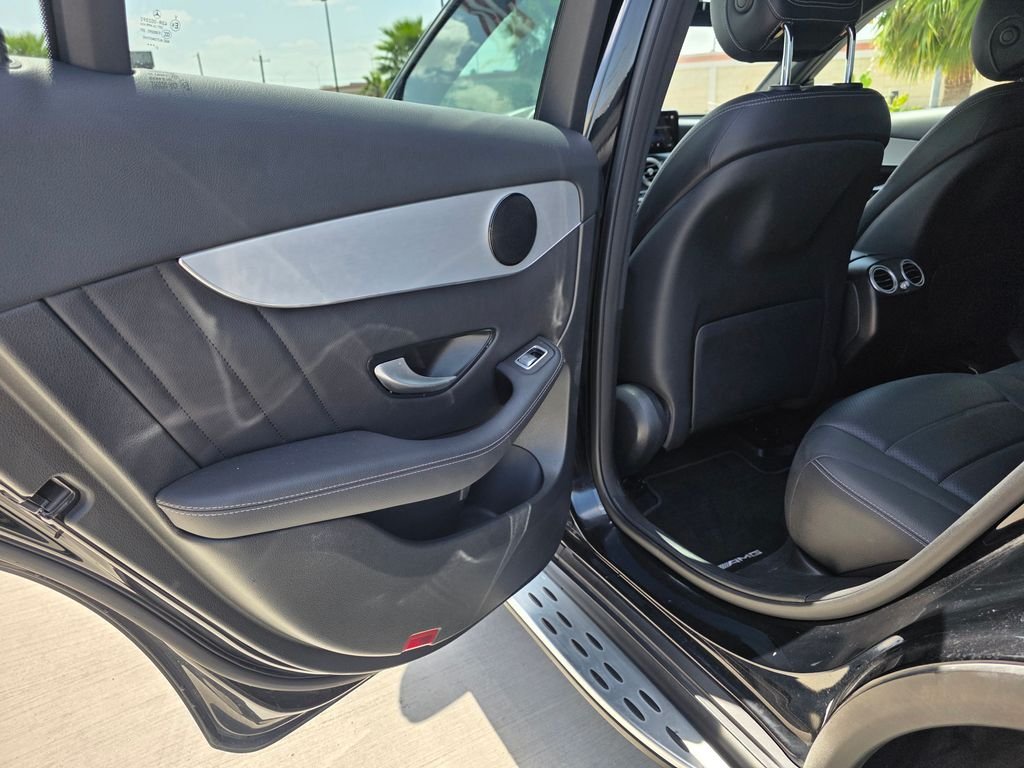 Used 2022 Black Mercedes-Benz GLC 300 image 11