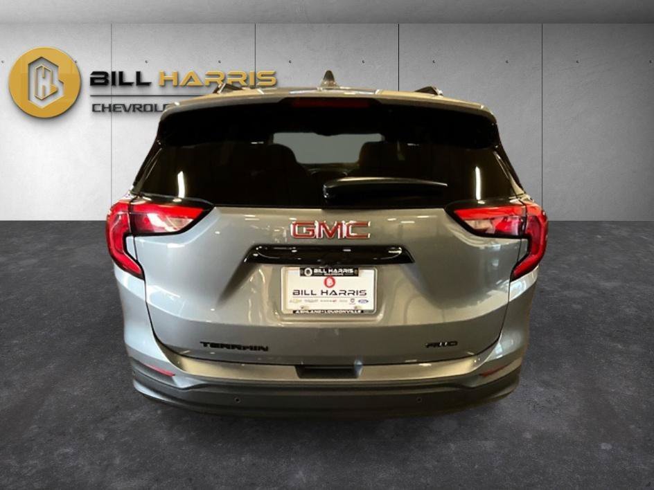 Used 2019 Gray GMC SLE image 12