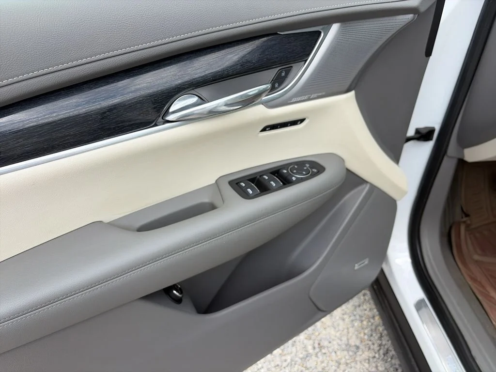 Used 2023 White Cadillac Premium Luxury image 17