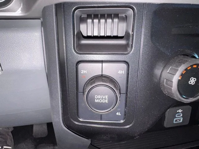 2025 Ford F-350 Super Duty XL - Photo 19