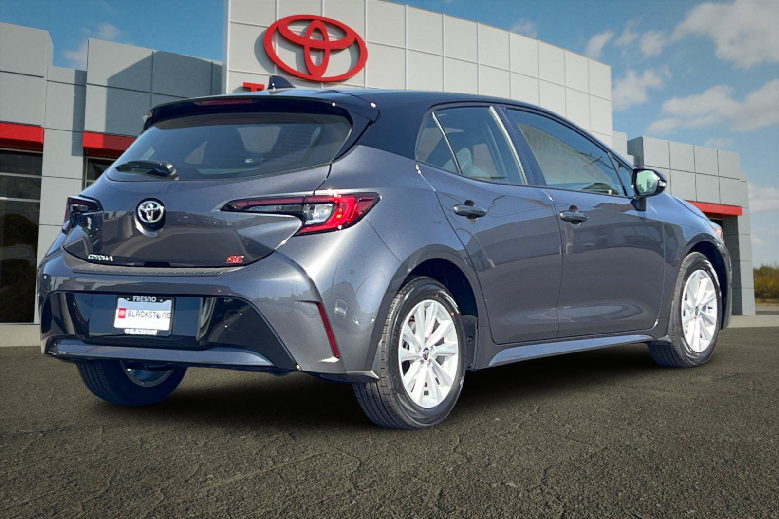 Used 2027 Midnight Black Metallic Toyota SE image 3