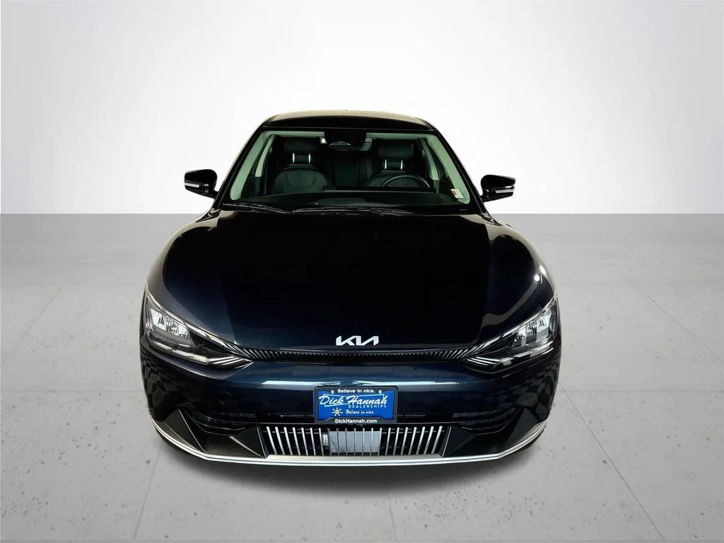 Used 2024 Blue Kia Light image 3