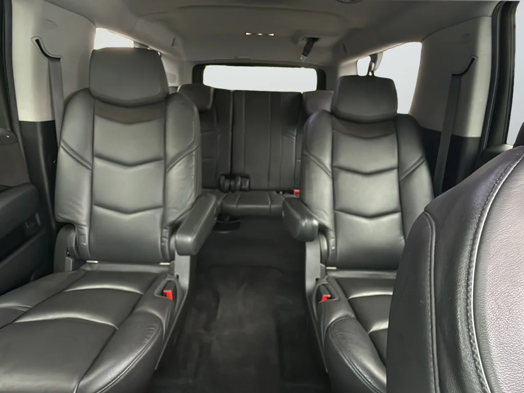 Used 2017 Silver Cadillac Premium image 28