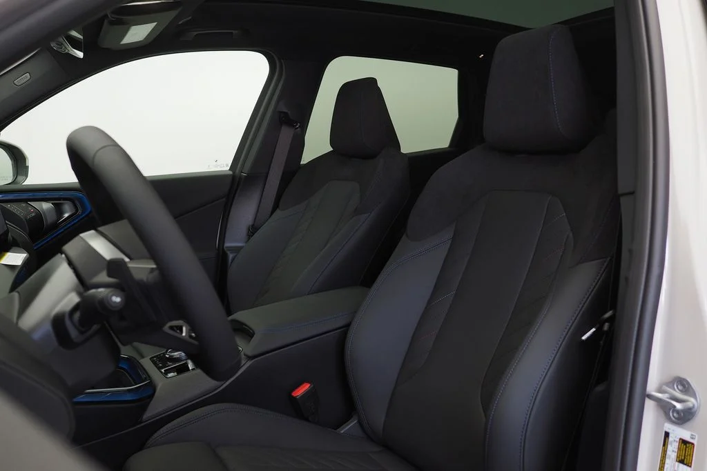 New 2026 Beige BMW 30 xDrive image 9