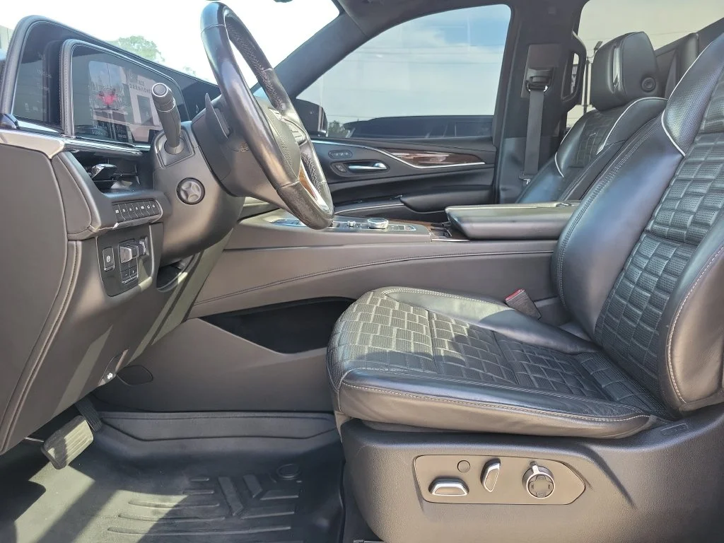 Used 2021 Steel Metallic Cadillac Sport Platinum image 23