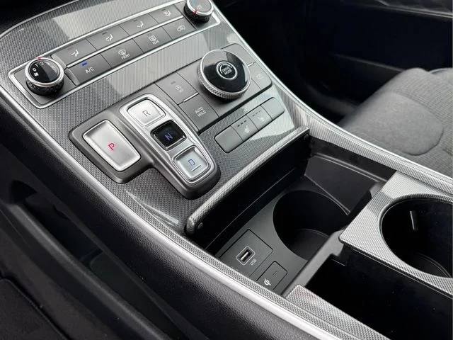 Used 2022 Gray Hyundai SEL image 21